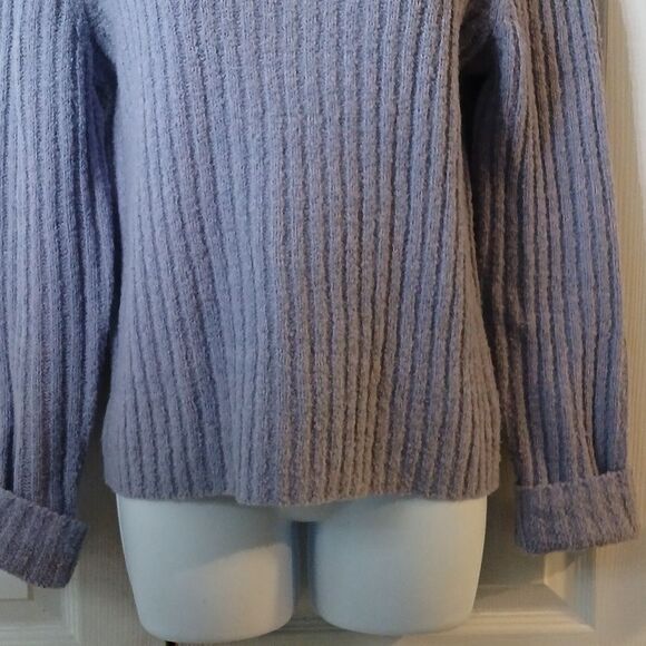 The Limited lilac light purple turtleneck sweater Sz L - Picture 2 of 5